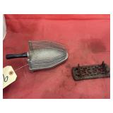 Vintage Iron Rest Stand