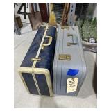 2 Pcs - Vintage Suitcases