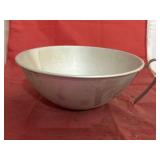 Metal Bowl w/Handle