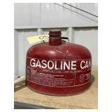 Metal 2-Gal Gas Can