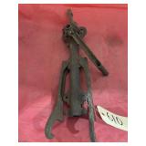 Vintage Puller