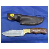 Damascus Style Knife w/ Leather Sheath