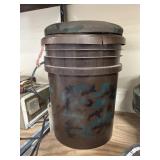 Hunting Bucket w/Swivel Seat