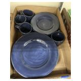 Pottery Barn Dinner & Salad Plates & 4 Mugs