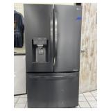 LG Black Refrigerator/Freezer w/Ice 32"Deep
