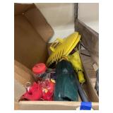 Hummingbird Feeders - Leaf Scoops & More