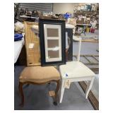 2 Side Chairs & 4 Pics & Portrait