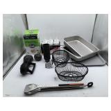 13 Ct Misc. Kitchen Lot, (1) Apple Bradley Smoking