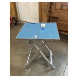 Folding Table 20"x20"x25"