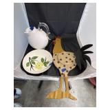 3 Pcs - Plastic Pitcher & Dixie Dogwood Bowl