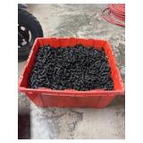 Tub of 1/2" irrigation push fittings