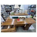 Singer Sewing Machine 401A in Cabinet