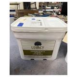 Legacy Premium 120 Serving Entree Pail 2014