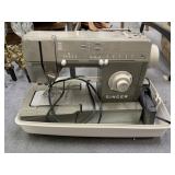 Singer Sewing Machine HD110C