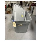 2 - Sterlite Plastic Bins w/3 Lids