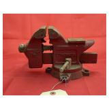 Companion 3-1/2" Table Vise