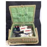 Dritz Sewing Basket w/Thread & Accs