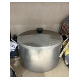 Wearever Stock Pot w/Lid