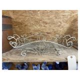 Metal Handled Basket Dï¿½cor 13"x22"x5"