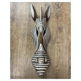 Carved Wooden Zebra Dï¿½cor