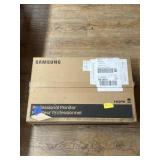 Samsung Professional Monitor NIB