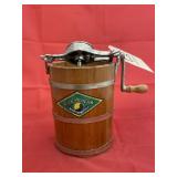 White Mountain Display Ice Cream Maker
