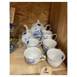 Truly Tasteful Teapot - Sugar - Creamer - 4 Cups