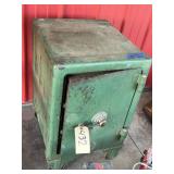 Vintage Safe 20"x18"x28" - on casters