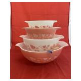 Pyrex 4 Pc Nesting Princess Bowls - Pink