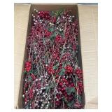 Red/Gold Berry Holiday Decor
