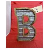 Wood/Galvanized Letter "B" Dï¿½cor 14"x8"