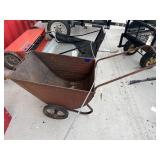 Metal 2-Wheeled Wheelbarrow 19'x28'