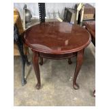 Round End Table 24'Dia x 21'H