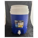 Insulated Igloo 8 Qt Drink Dispenser