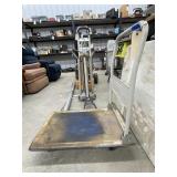 Metal Rolling Cart 18'x28' Deck
