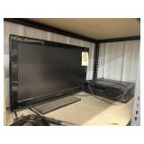 Sony 5-Disc CD Changer & Dynex Flat Screen TV