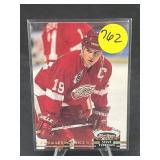1992 MEMBERS CHOICE HOF STEVE YZERMAN CARD
