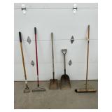 Shovels - Rake - Push Broom