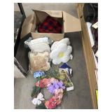 Throw Pillows - Wreath - Blanker & More