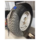 5-Lug Steel Wheel w/205-75/15 Tire