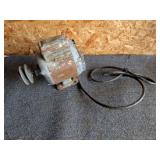 Motor w/ Pulley
