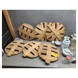 Vintage Kitchen Items & Fruit Basket Lids
