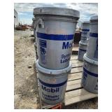2-- 5 Gallon Buckets Mobil Gear Oil