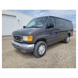 * 2006 Ford Econoline Passenger Van