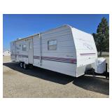 * 2003 Fleetwood Pioneer Travel Trailer