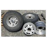 2 Tires w/ 4 Rims 2 Tires w/ 4 Rims
