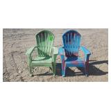 2 Plastic Yard Chairs