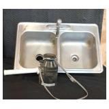 Sink / Garbage Disposal Sink / Garbage Disposal