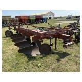 5-Bottom IH 710 Mulboard Plow, 3-Pt
