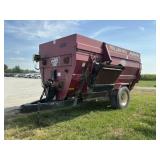 Miller Pro-Feeder 450 Mixer Wagon